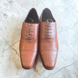 Men's Brown Cap-Toe Derby Dress Shoes with Brogue Detailing